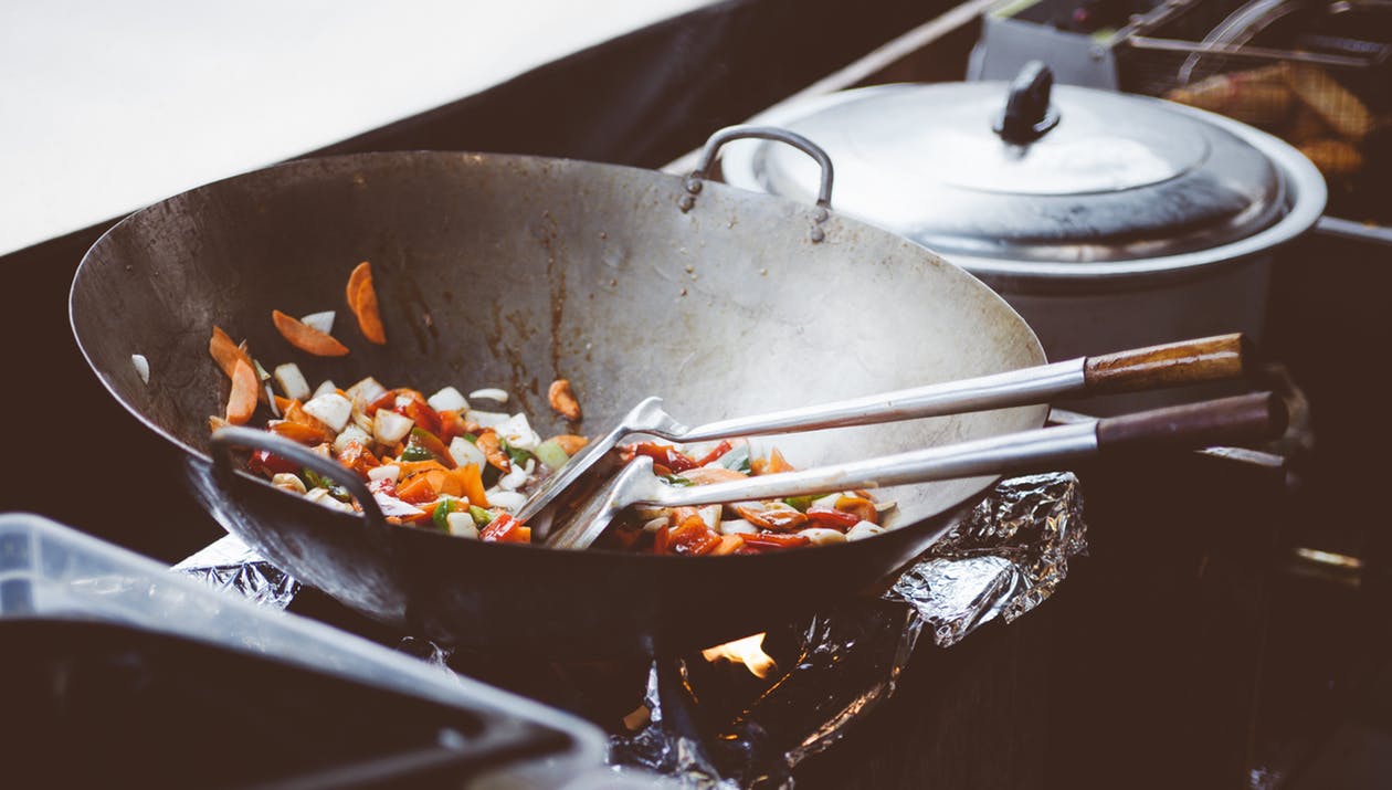 image of restaurant kitchen