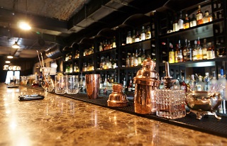 image of restaurant bar